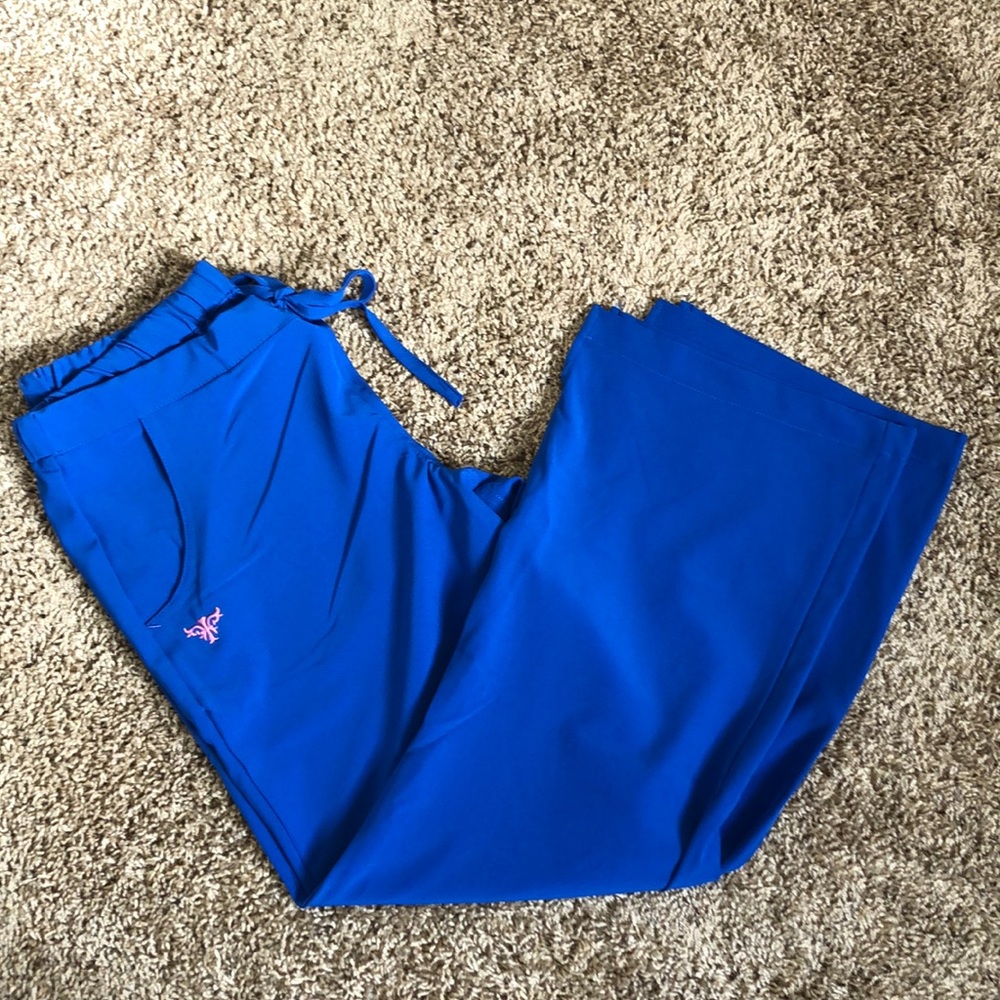 Scrub pants